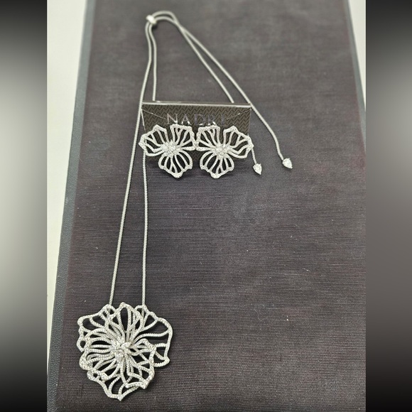 Nadri large flower crystal pierced earrings and necklace...